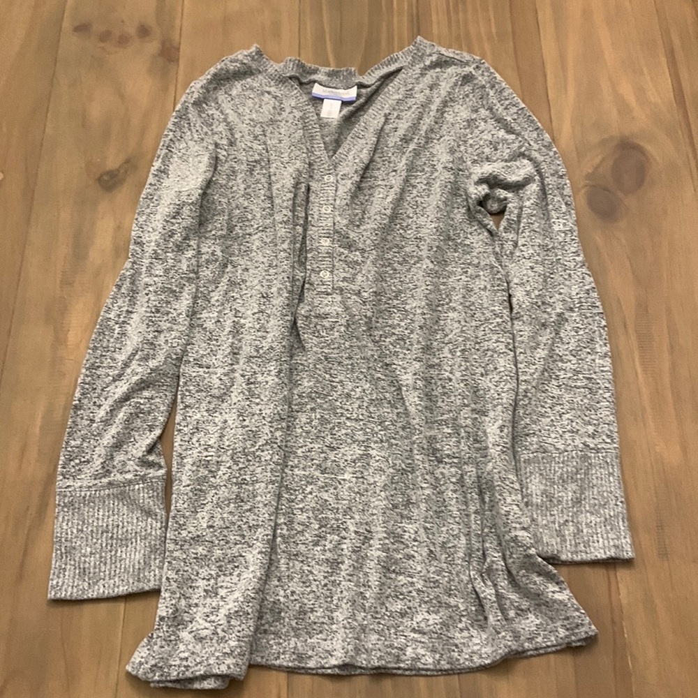 Oversized Maternity Sweatshirt with Buttons